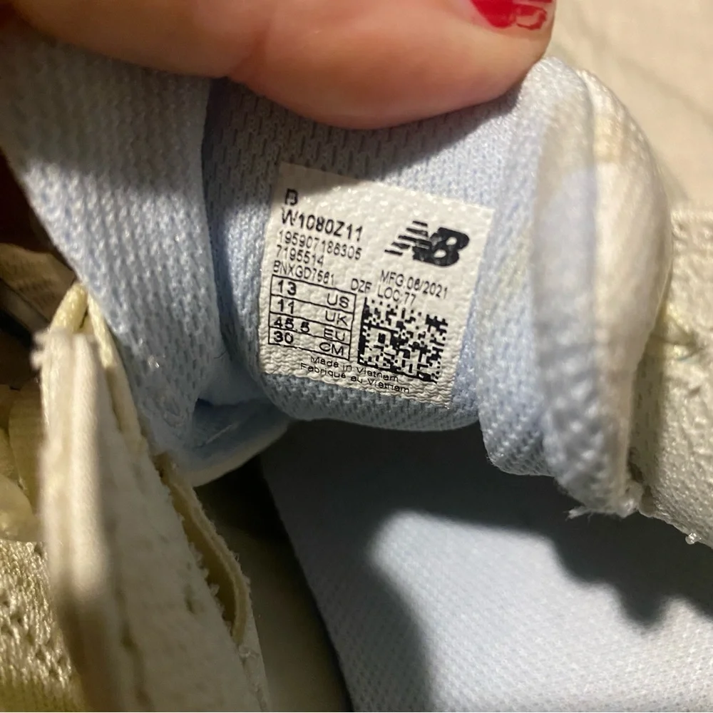 NEW BALANCE NAKED X FRESH FOAM 1080v11 community pack 13 womens running shoes